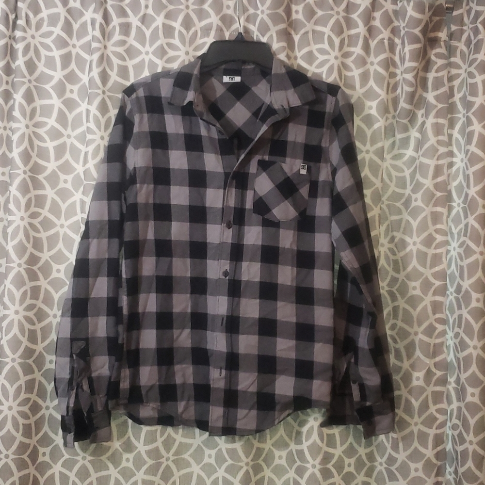 Men's DC Plaid Poplin Button-Up